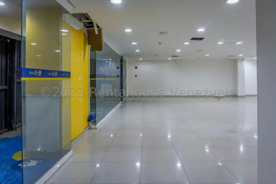 Local Comercial en Venta en Parroquia Santa Teresa, Distrito Metropolitano - 3