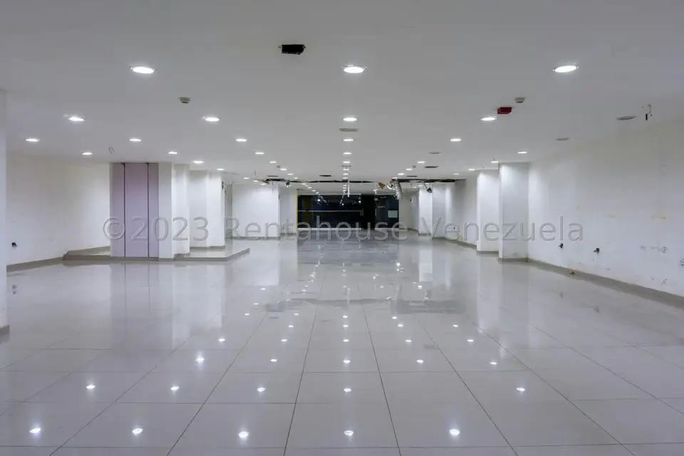 Local Comercial en Venta en Parroquia Santa Teresa, Distrito Metropolitano - 9