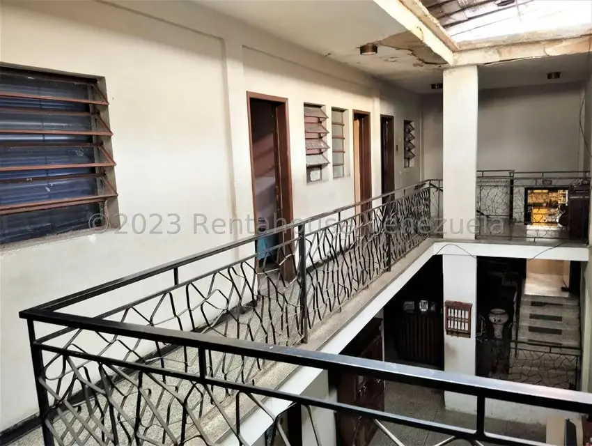 Casa (Multipes Niveles) en Venta en Parroquia Catedral, Distrito Metropolitano - 11