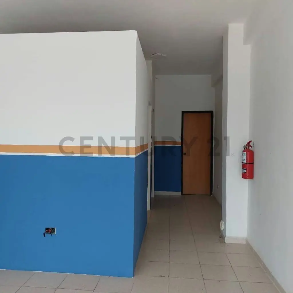 Local en venta / zona Industrial de Santa Cruz - 3