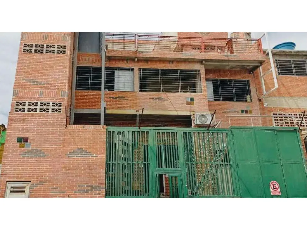 Local en venta - Los Rosales