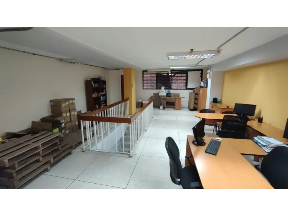 Local Comercial en venta a 50mts de Av. Fuerzas Armadas - 6