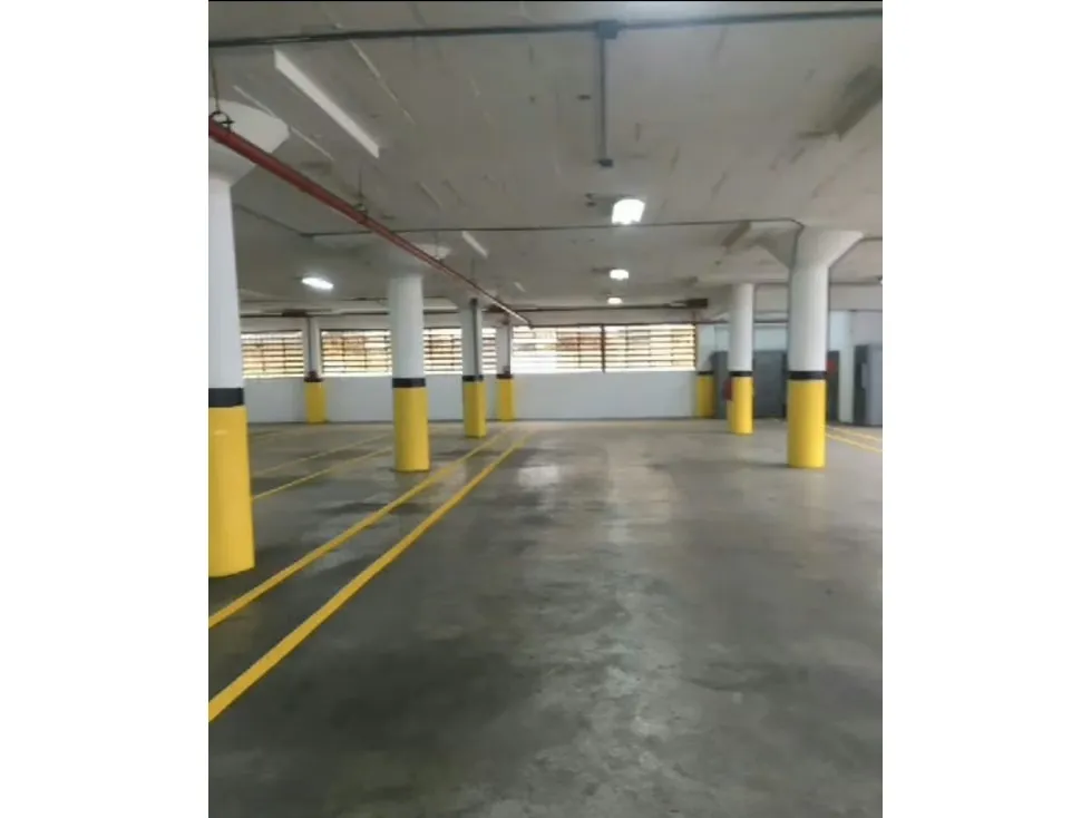 Vendo/alquilo galpón 1537mts2 Caricuao 8500 - 3