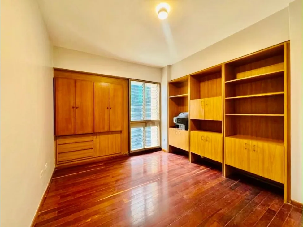 Se vende apto 200m2 3h+s/4b/3p Campo Alegre - 16