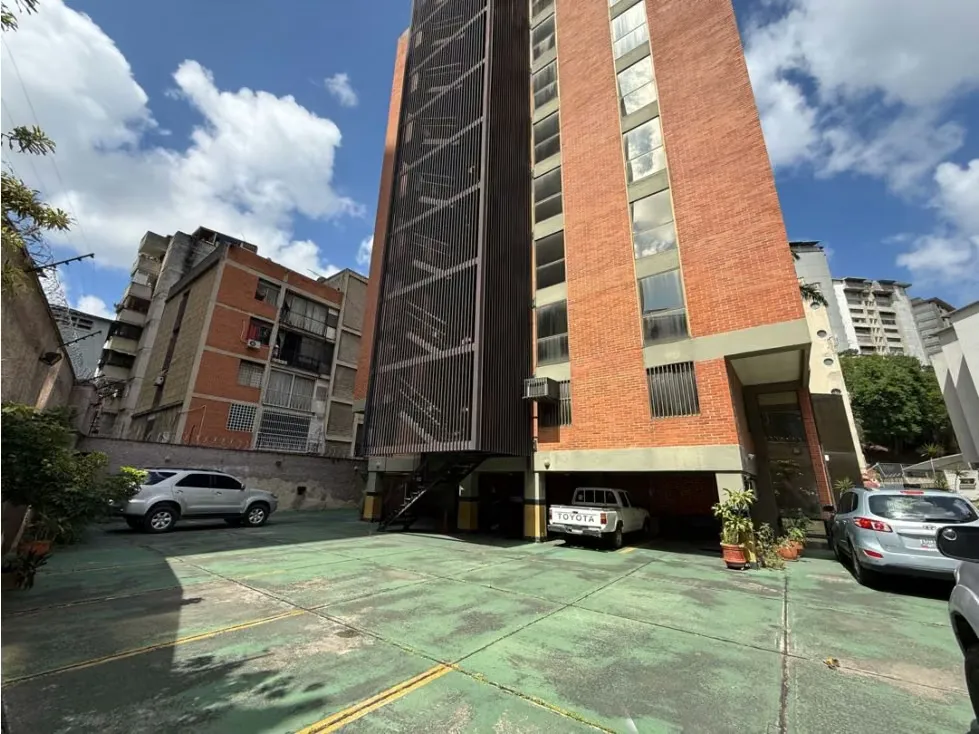 Se vende edificio 3231m2 Bello Monte - 11