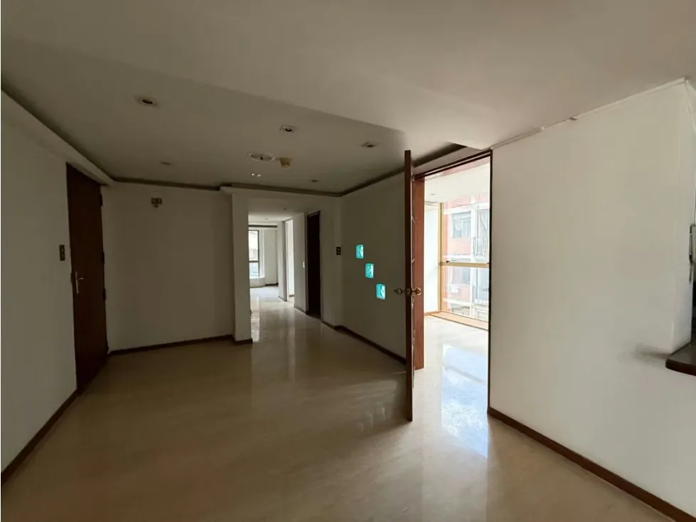 Se vende edificio 3231m2 Bello Monte - 3