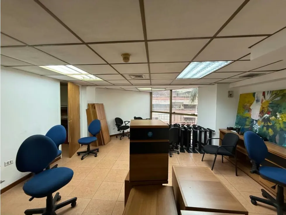 Se vende edificio 3231m2 Bello Monte - 10