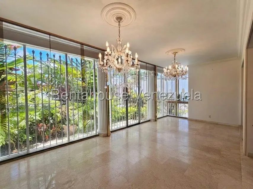 Casa (Duplex) en Venta en Lomas de La Lagunita, Distrito Metropolitano - 16