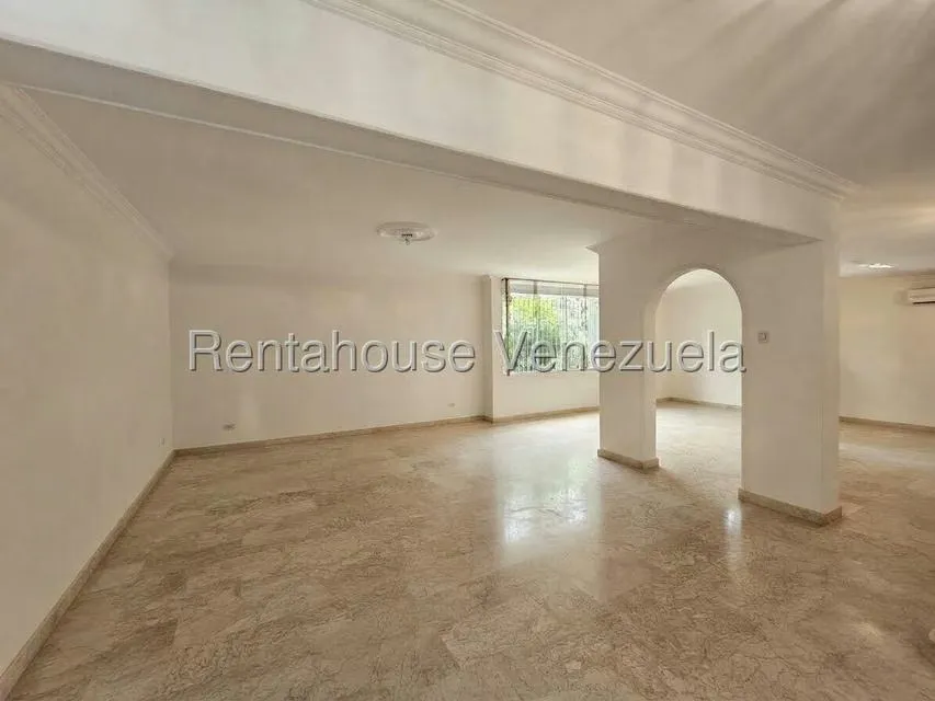 Casa (Duplex) en Venta en Lomas de La Lagunita, Distrito Metropolitano - 18