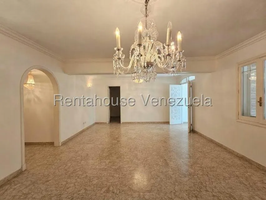 Casa (Duplex) en Venta en Lomas de La Lagunita, Distrito Metropolitano - 19