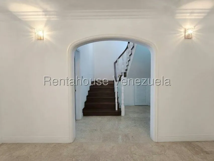 Casa (Duplex) en Venta en Lomas de La Lagunita, Distrito Metropolitano - 27