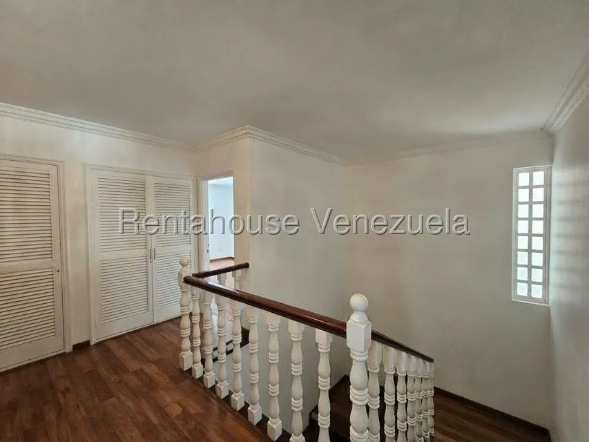 Casa (Duplex) en Venta en Lomas de La Lagunita, Distrito Metropolitano - 29