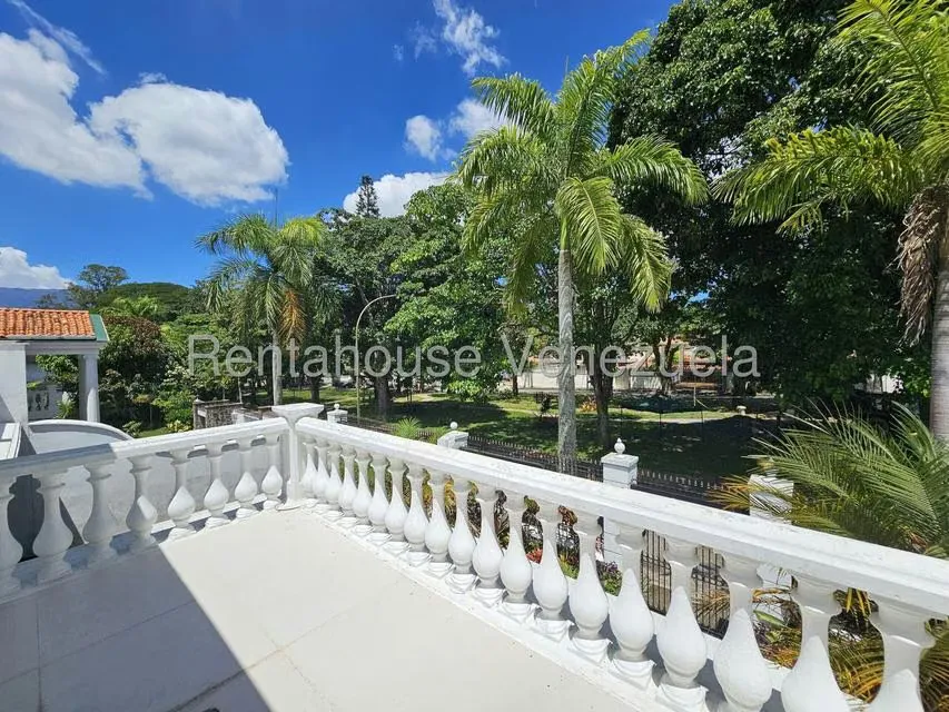 Casa (Duplex) en Venta en Lomas de La Lagunita, Distrito Metropolitano - 37