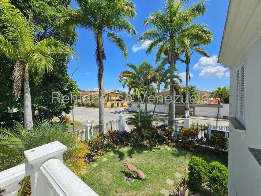 Casa (Duplex) en Venta en Lomas de La Lagunita, Distrito Metropolitano - 46