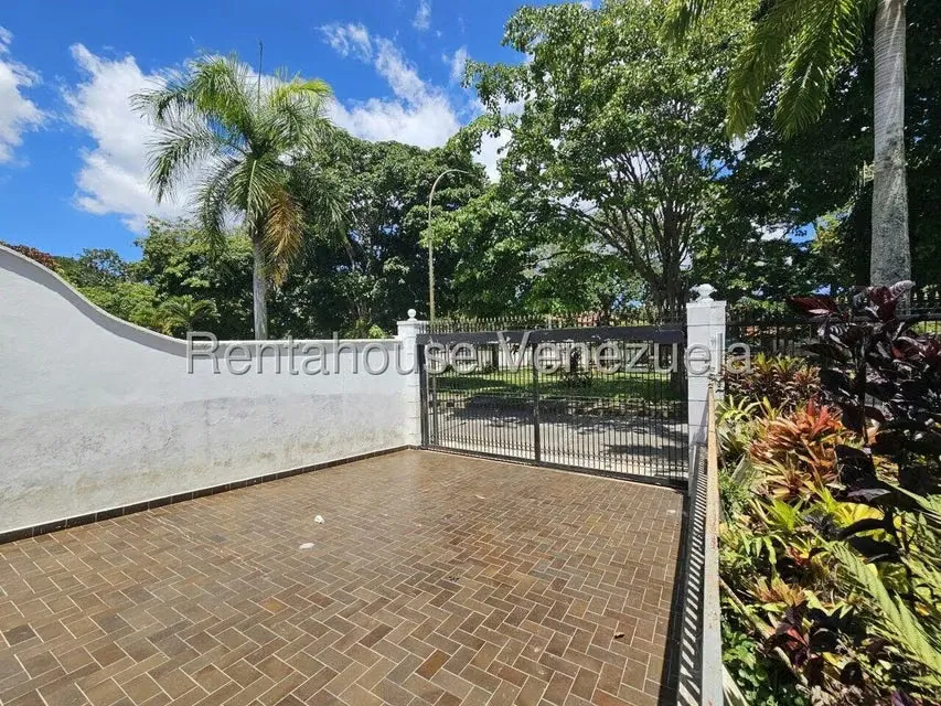 Casa (Duplex) en Venta en Lomas de La Lagunita, Distrito Metropolitano - 49
