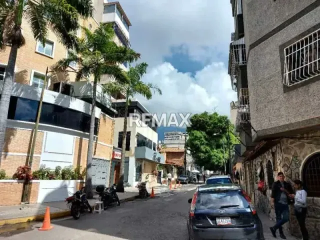 TERRENO EN VENTA - URB. SABANA GRANDE - 7