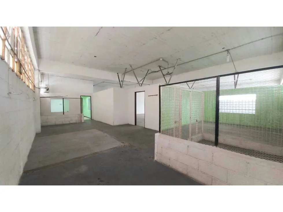 Alquilo planta industrial 377m2 Urb. Lebrun 4334 - 13