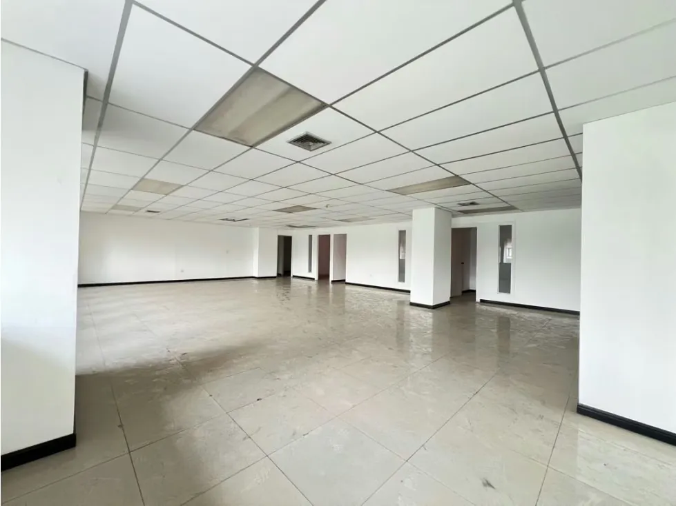 Oficina Venta/alquiler 242m2 Los Palos Grandes