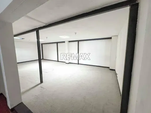 Local Comercial en Venta Carrera 19 entre Calles 45 y 46 Zona Oeste-Barquisimeto - 3