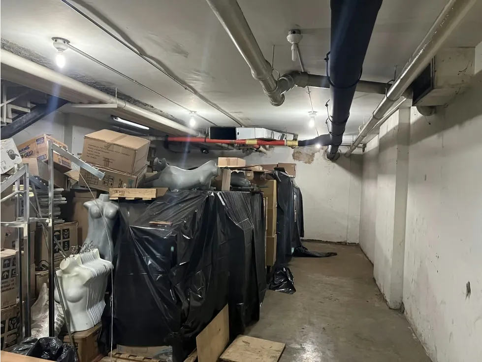 Local comercial en venta en La California con gran depósito - 15