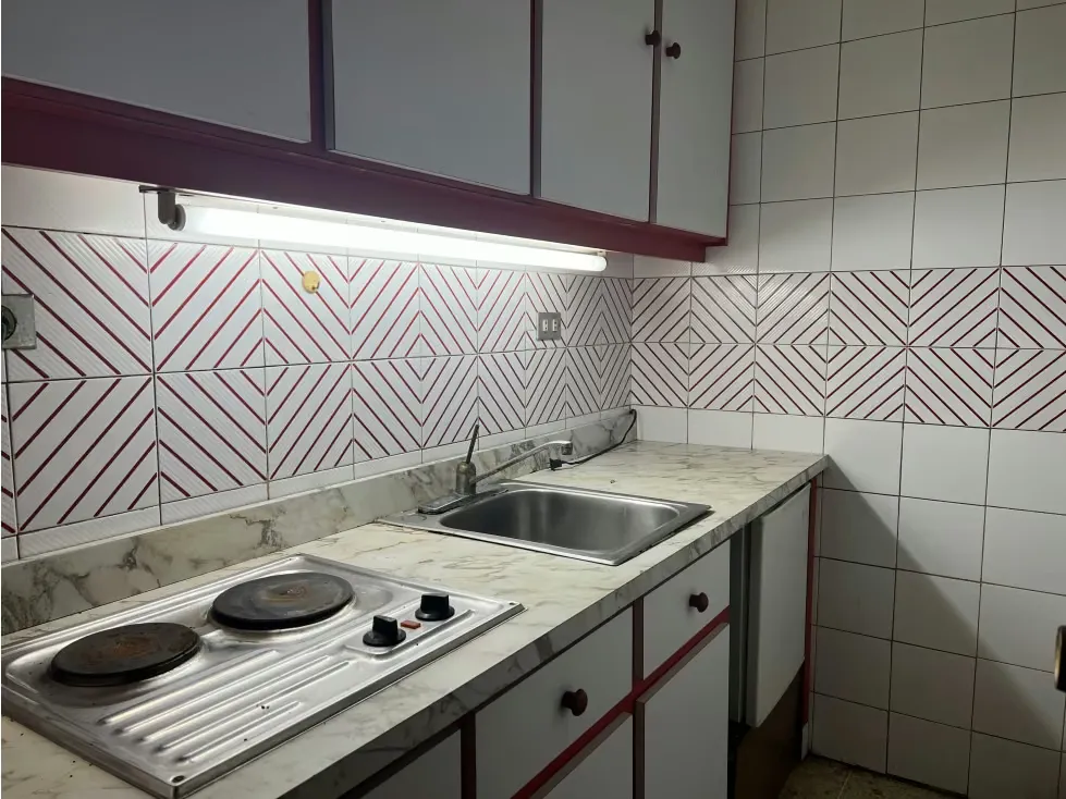 Local comercial en venta en La California con gran depósito - 10