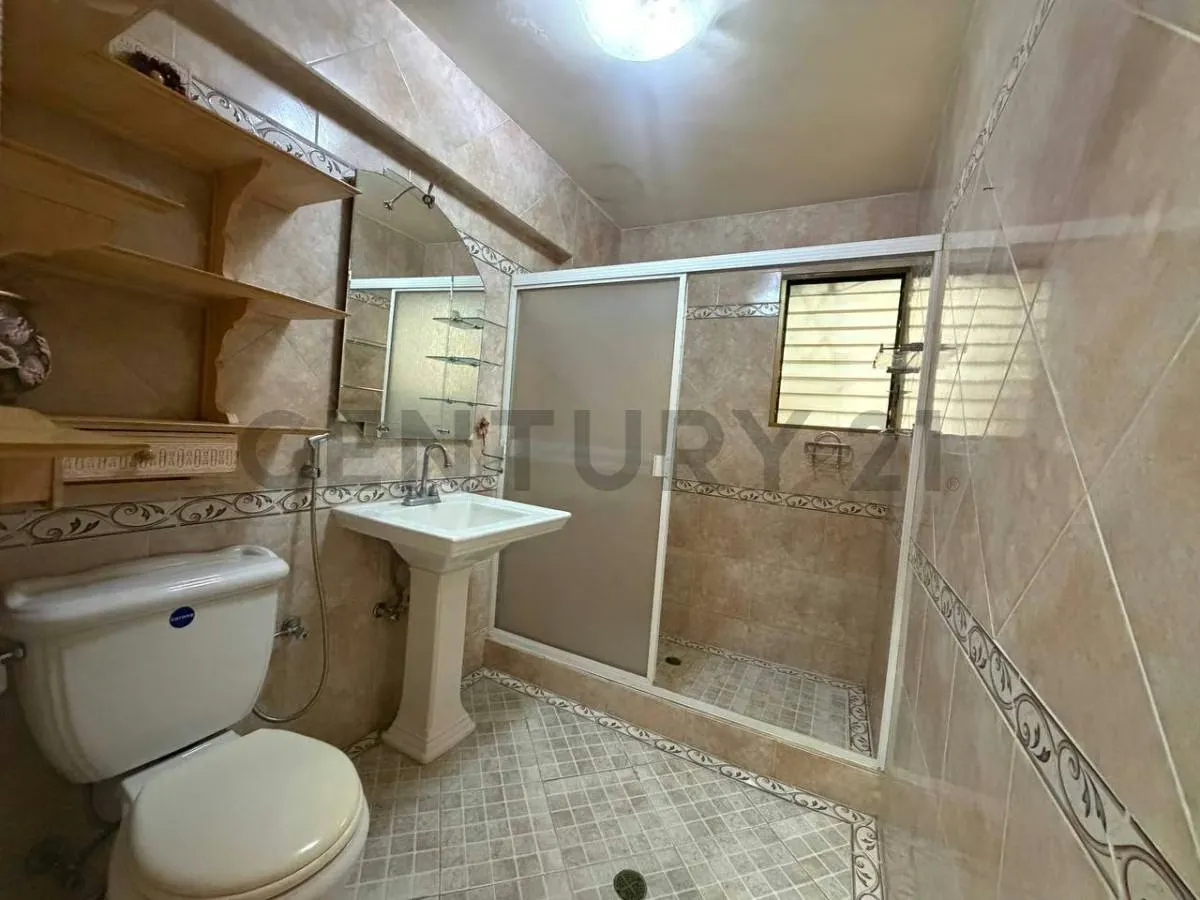 Dos Casas en venta .Un solo terreno - 12