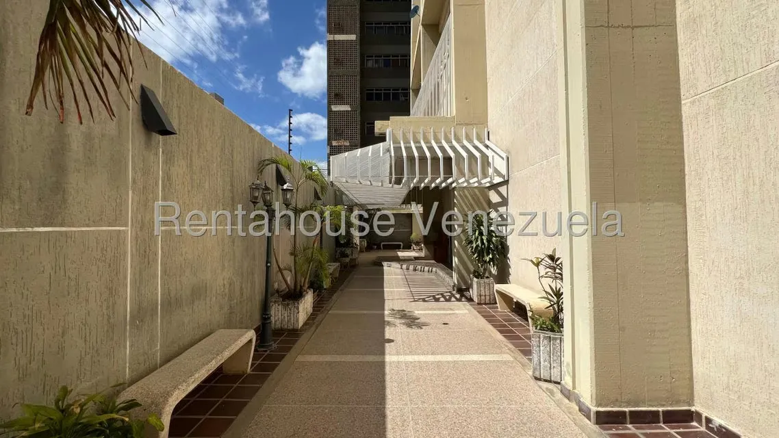 Apartamento (1 Nivel) en Venta en Avenida Bella Vista, Zulia - 21