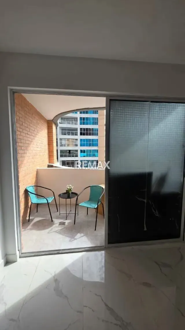 SE ALQUILA APARTAMENTO RES. RETAMA URB. SABANA LARGA - 2