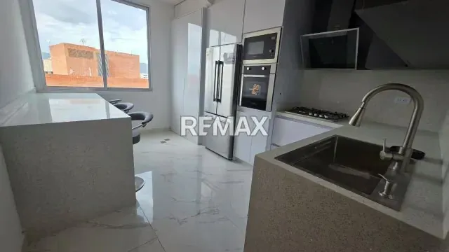 SE ALQUILA APARTAMENTO RES. RETAMA URB. SABANA LARGA - 3