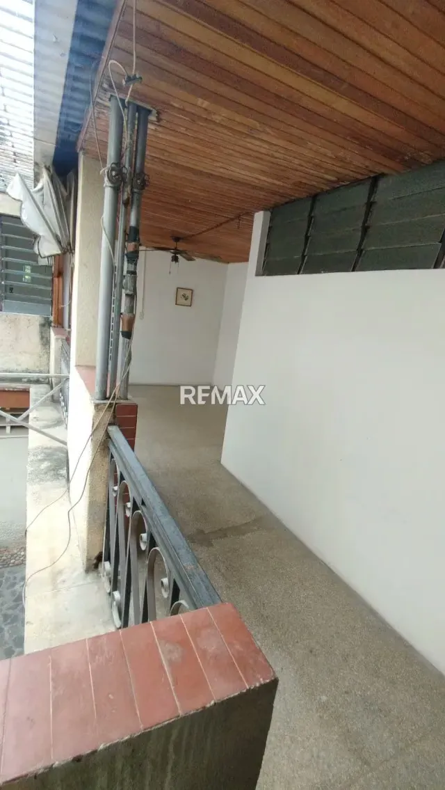 OPORTUNIDAD DE CASA EN ALQUILER PARA USO COMERCIAL EN URBANIZACIÓN LA SOLEDAD - 15