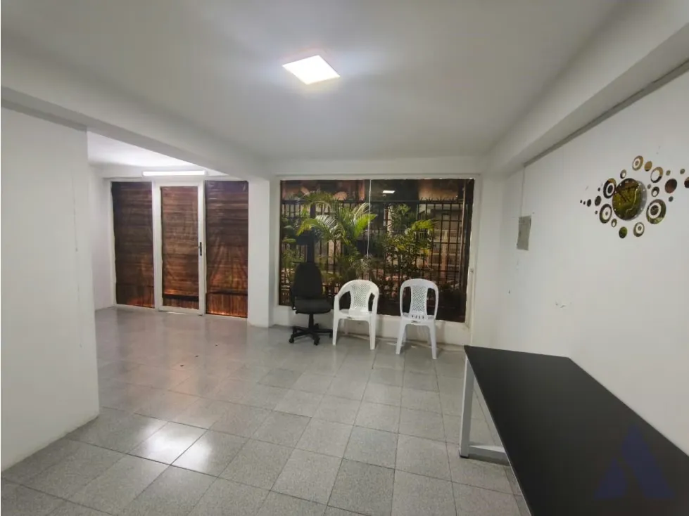 Se alquila oficina 55m2 Bello Monte 8096 - 2