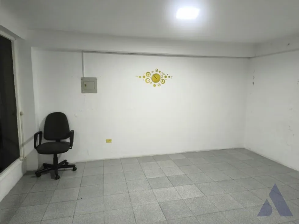 Se alquila oficina 55m2 Bello Monte 8096 - 11