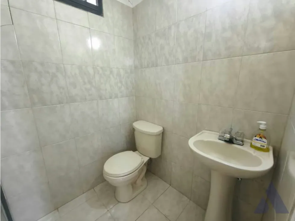 Se alquila oficina 55m2 Bello Monte 8096 - 13