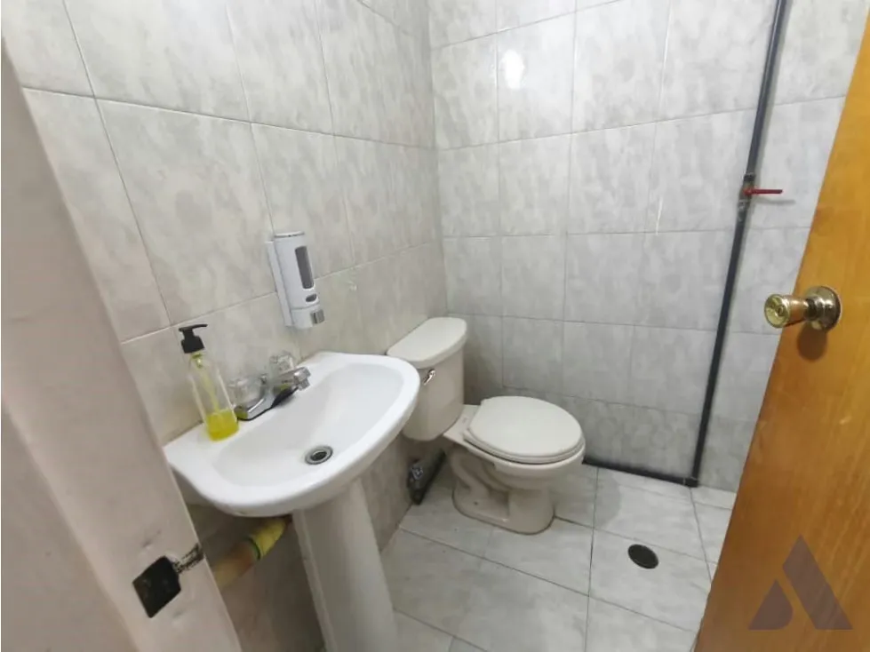 Se alquila oficina 55m2 Bello Monte 8096 - 14
