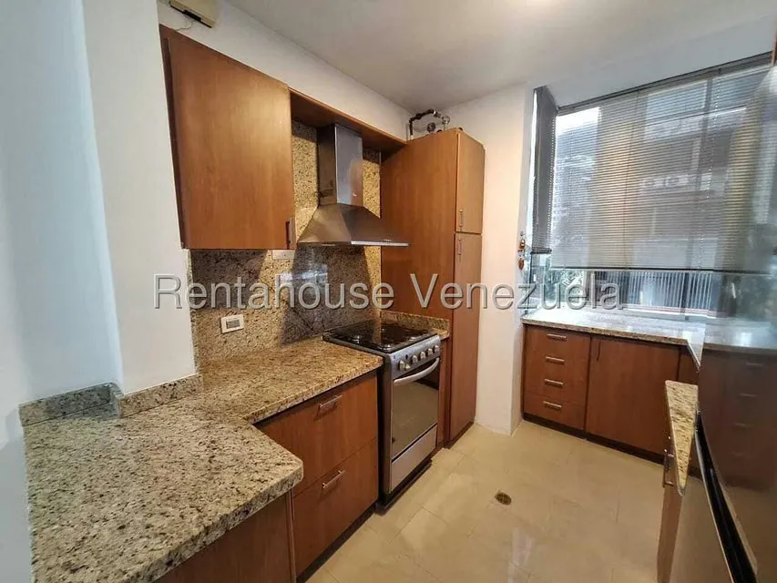 Apartamento (1 Nivel) en Alquiler en Los Palos Grandes, Distrito Metropolitano - 7