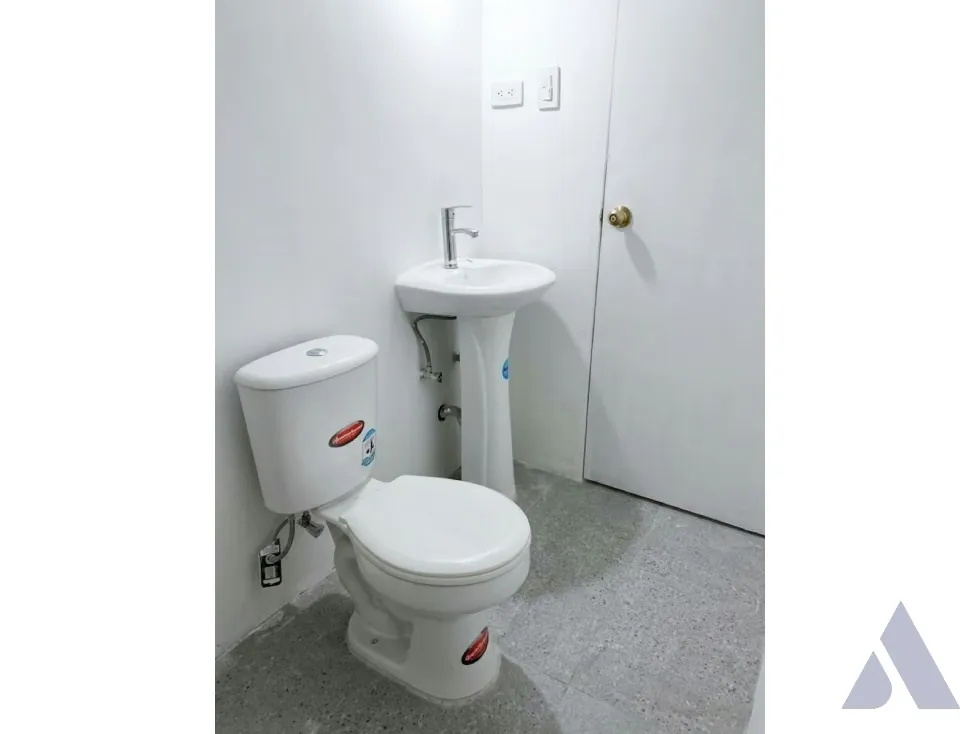 Vendo apartamento 42m2 Los Dos Caminos 8896 - 10