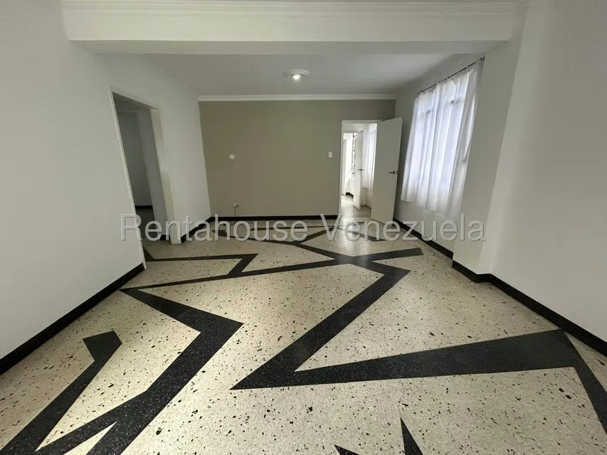 Apartamento (1 Nivel) en Venta en El Paraiso, Distrito Metropolitano - 4