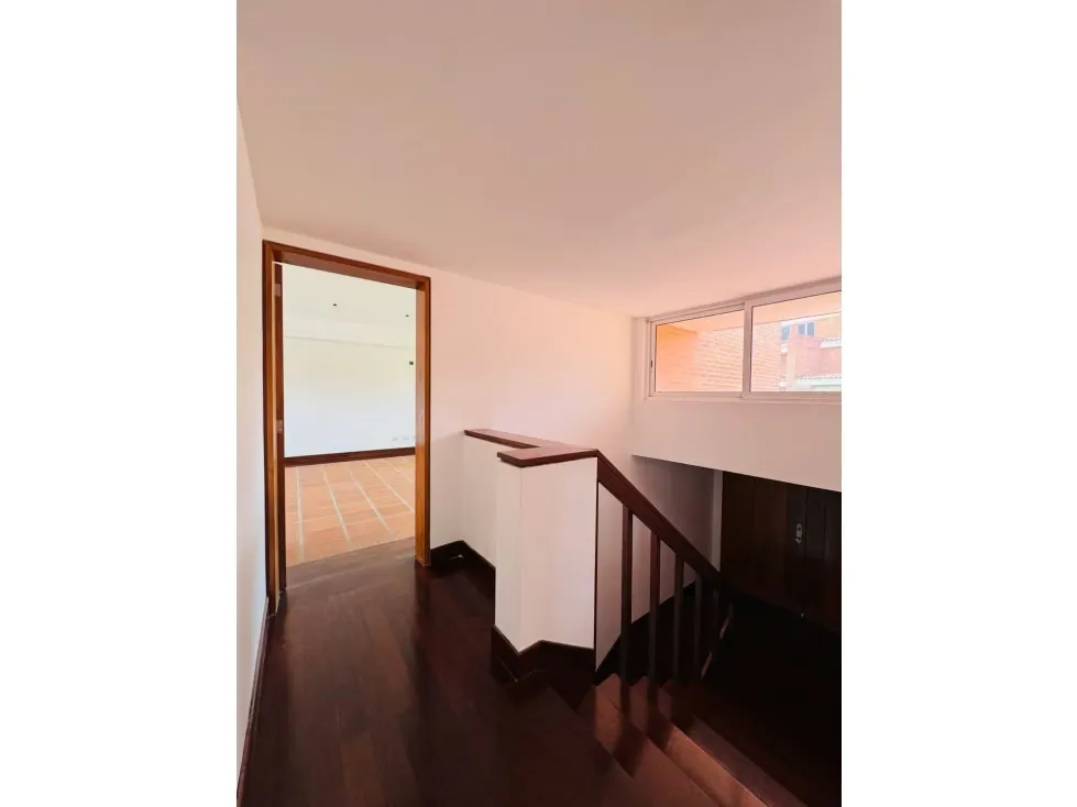 Casa en venta 410m2 5H+S/5.5B+S/3P Caurimare - 11