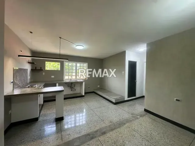 En Alquiler Apartamento Tipo Estudio Sin Amoblar - 3