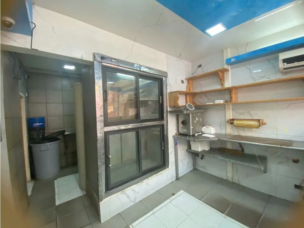 Venta Local Comercial 50m2. Los Flores de Catia - 3