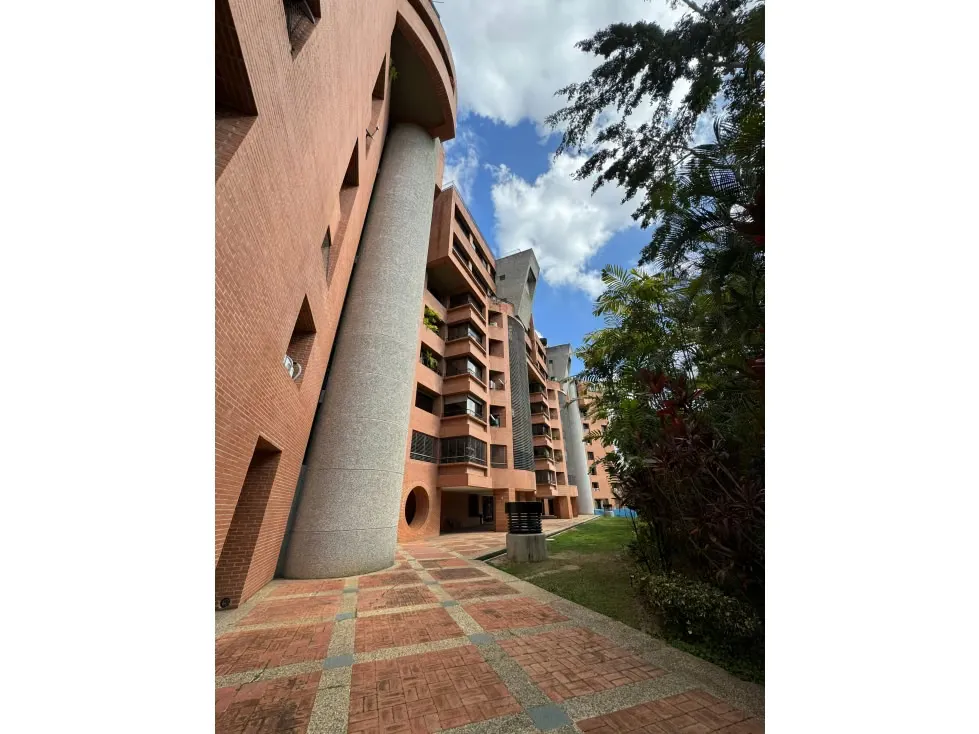 Se vende PH triplex 500m2 Los Samanes 7480 - 2