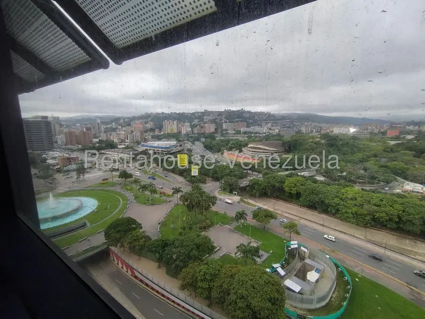 Oficina en Alquiler en Plaza Venezuela, Distrito Metropolitano - 11