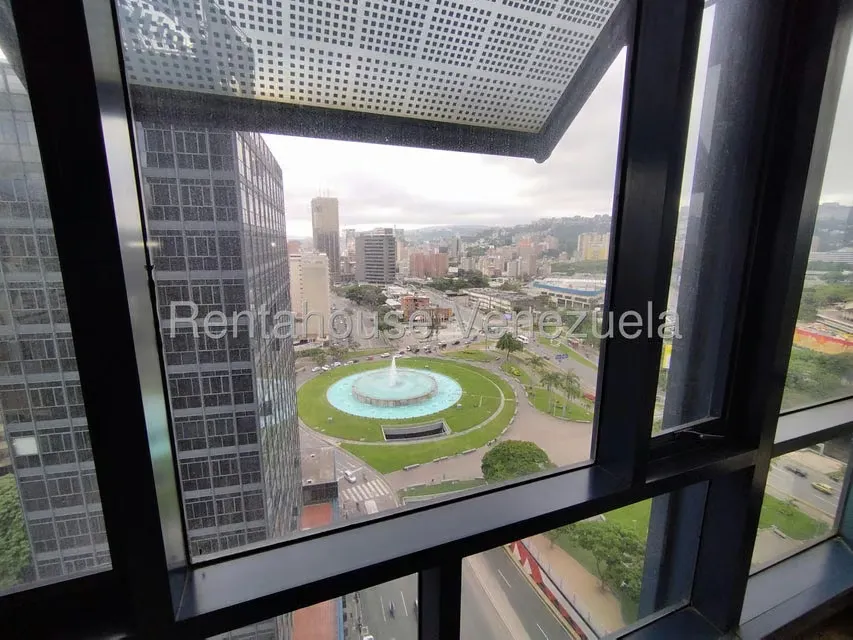 Oficina en Alquiler en Plaza Venezuela, Distrito Metropolitano - 15