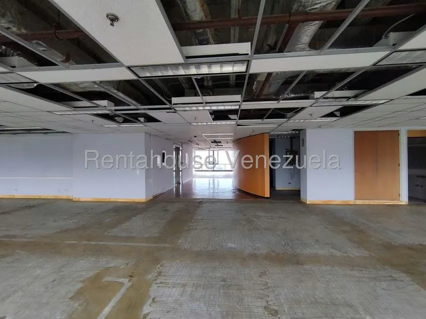 Oficina en Alquiler en Plaza Venezuela, Distrito Metropolitano - 8
