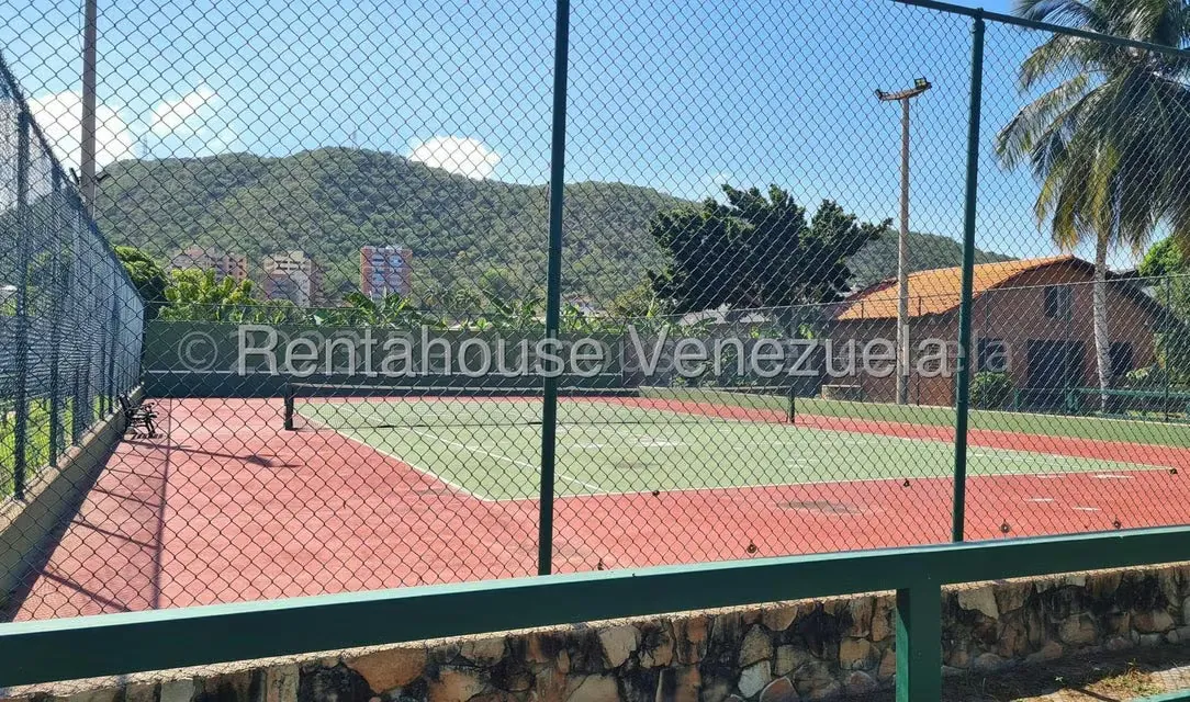 Apartamento (1 Nivel) en Alquiler en Av Diego Bautista Urbaneja, Anzoategui - 24