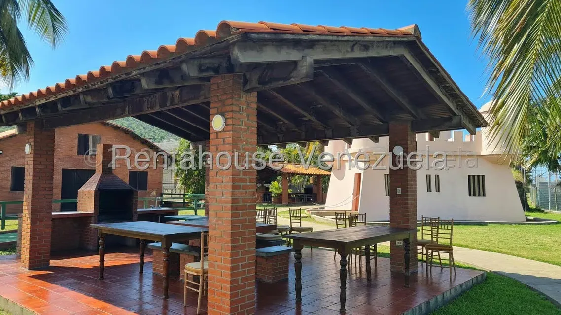 Apartamento (1 Nivel) en Alquiler en Av Diego Bautista Urbaneja, Anzoategui - 25