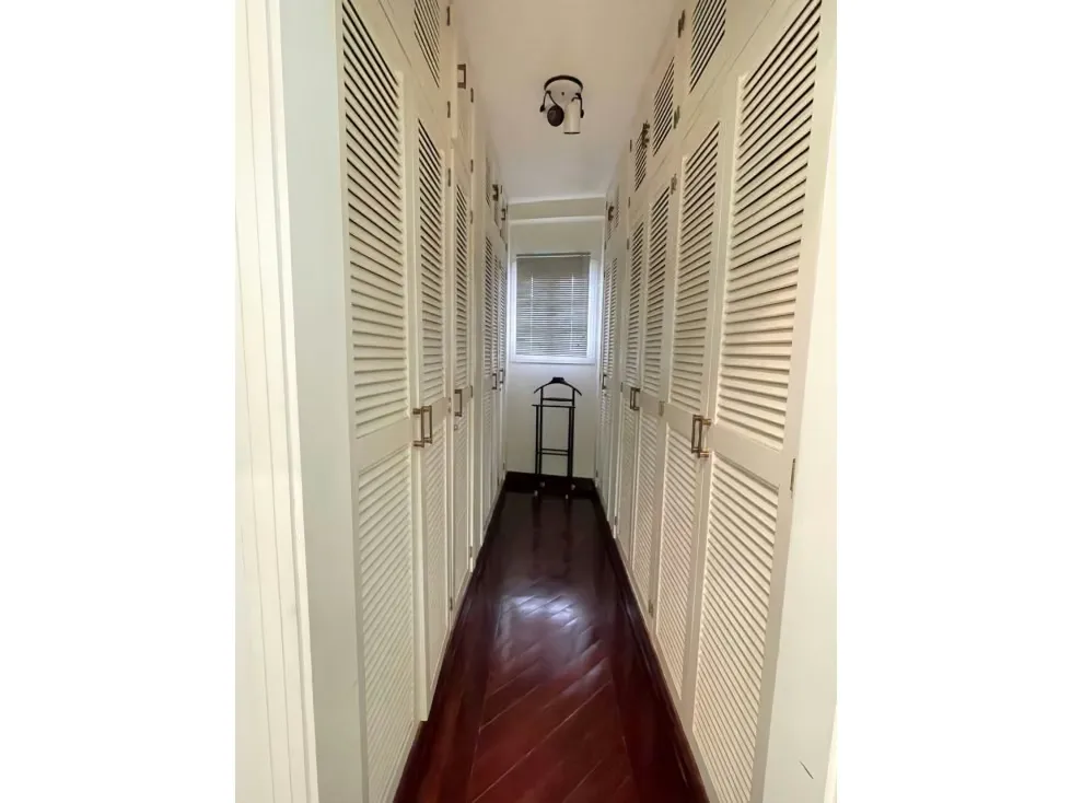 Vendo casa 680m2 Los Samanes 0900 - 11
