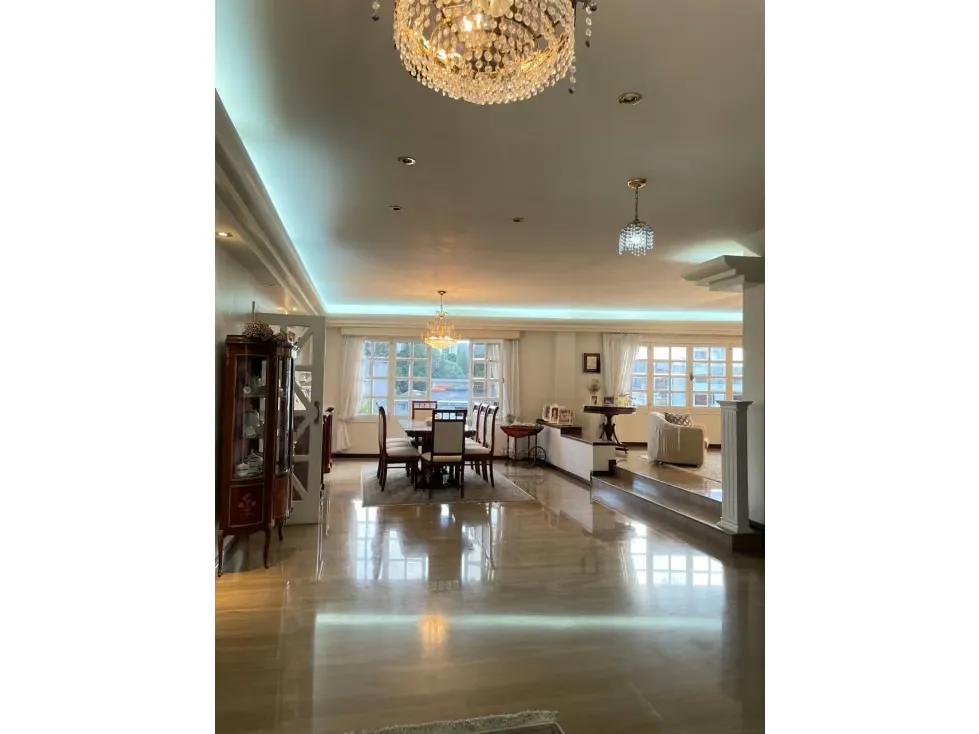 Vendo casa 680m2 Los Samanes 0900 - 5