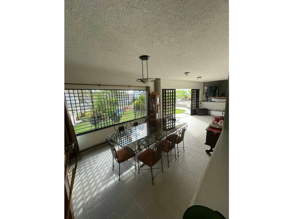Vendo casa 680m2 Los Samanes 0900 - 7