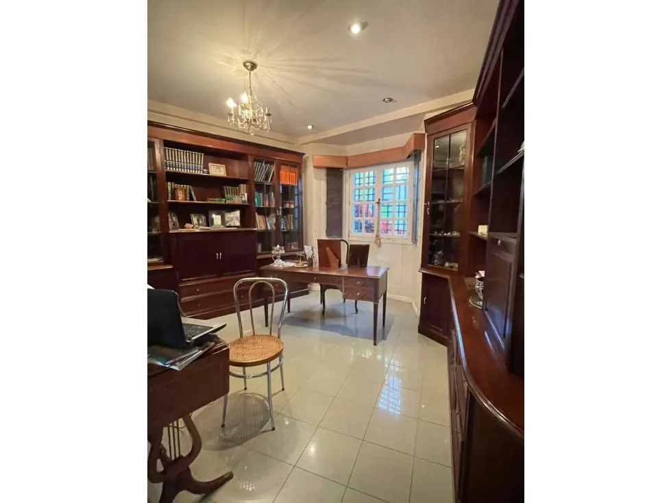 Vendo casa 680m2 Los Samanes 0900 - 8